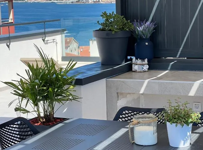 Apartment Navale With A Roof Terrace And A Heated Pool