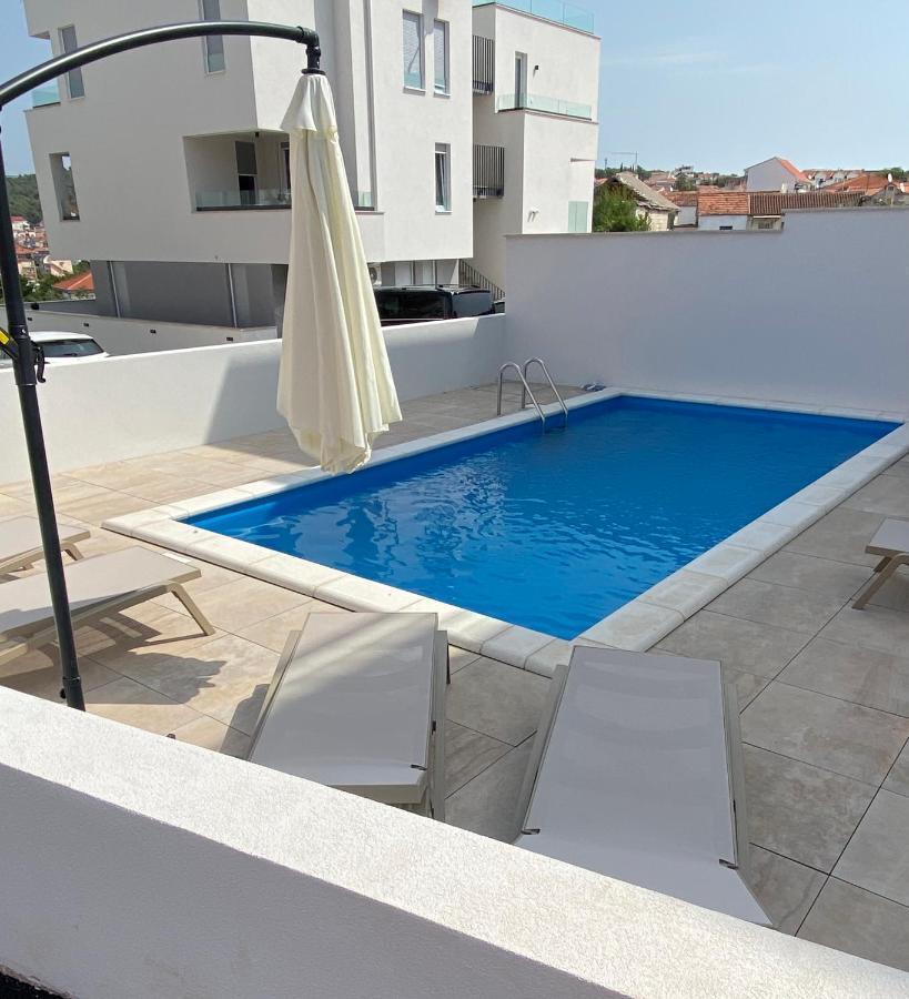 Apartment Navale With A Roof Terrace And A Heated Pool *