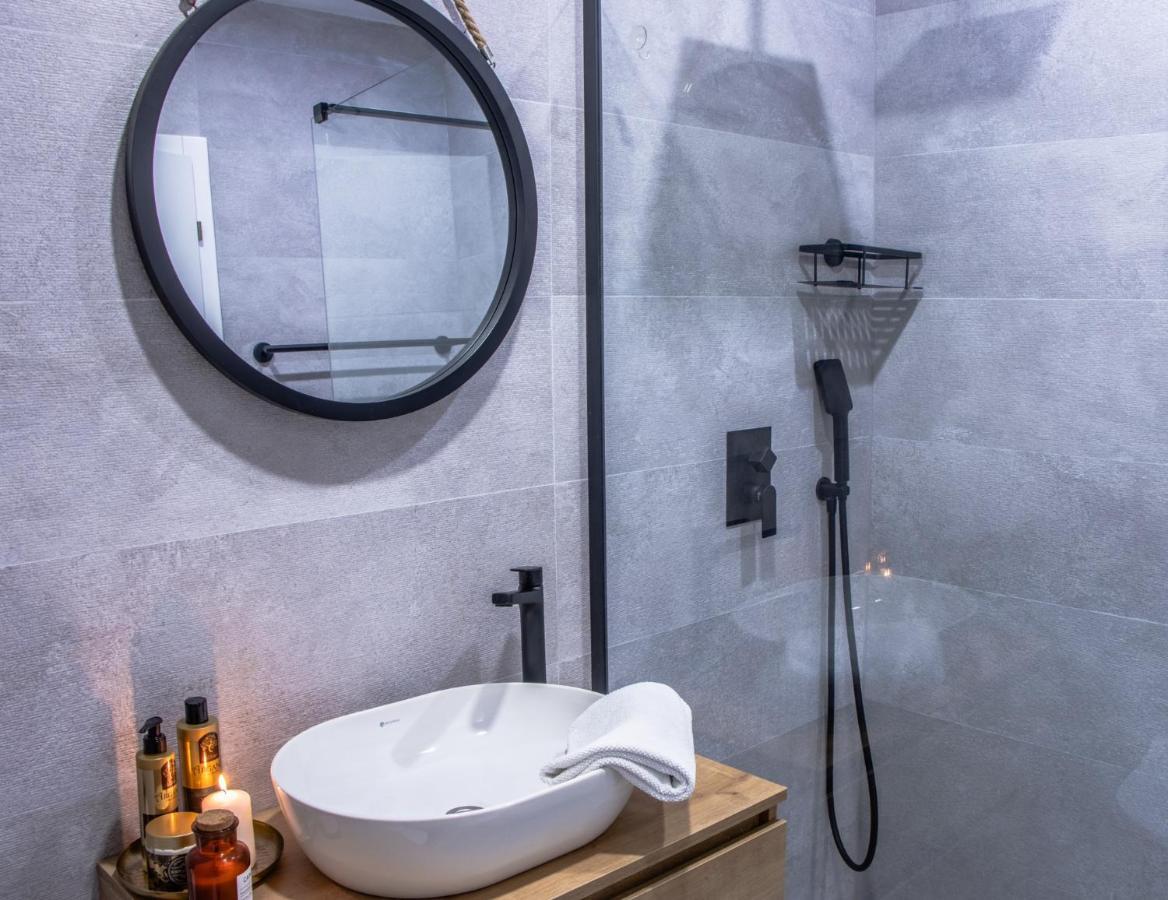 Navale With A Roof Terrace And A Heated Pool * Trogir